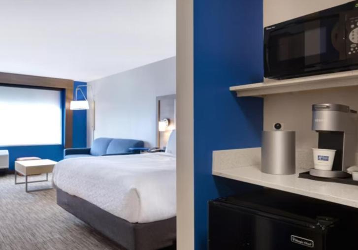 Holiday Inn Express & Suites - Detroit - Dearborn By Ihg 외부 사진