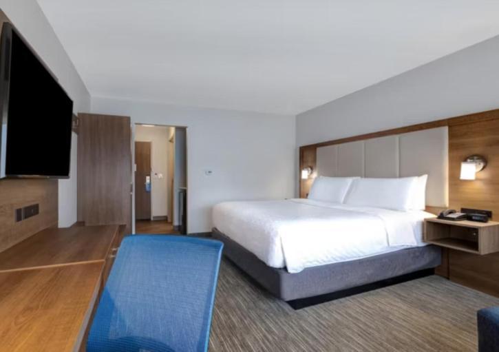 Holiday Inn Express & Suites - Detroit - Dearborn By Ihg 외부 사진
